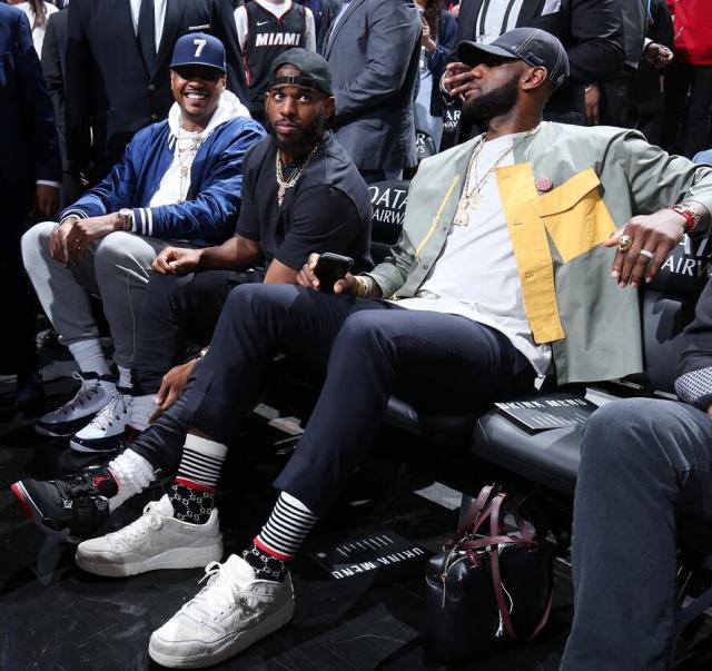 国脚谈留洋：竞争巨大但不会放弃（国脚谈留洋：竞争激烈，仍将坚持）