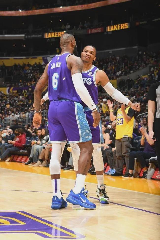 “通武廊”3V3篮球公开赛在北京举行（“通武廊”3V3篮球公开赛在京开赛）