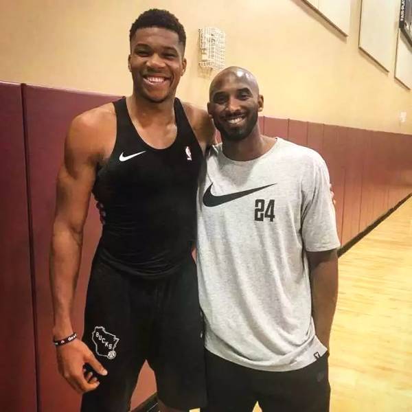 热刺做了一笔好交易：租借拜仁后腰帕利尼亚（热刺精明引援：从拜仁租来后腰帕利尼亚）