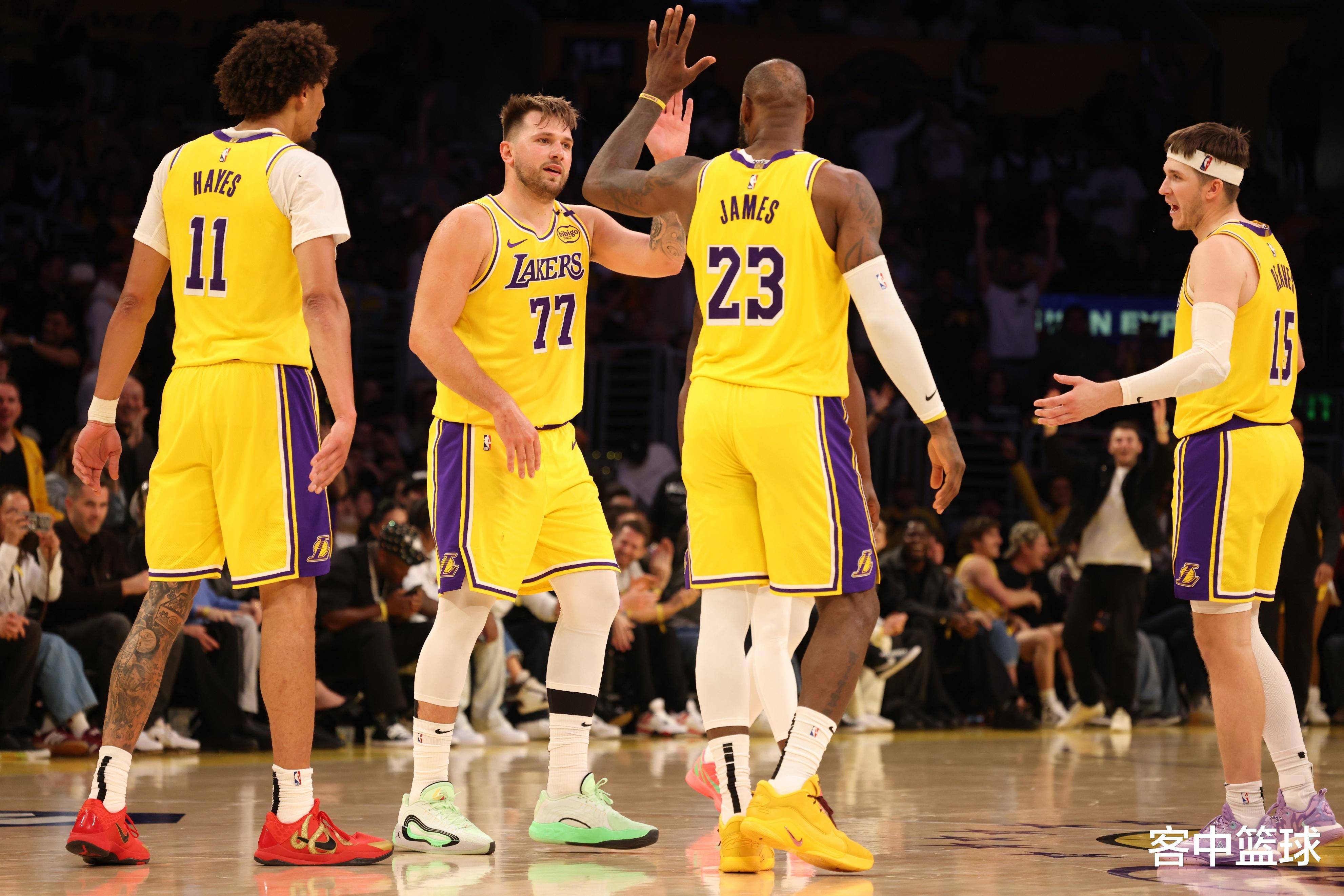 和我视频里说的一样，西班牙本地球迷果然对阿隆索更加包容（正如我在视频里提到的，西班牙本土球迷对阿隆索确实更宽容）