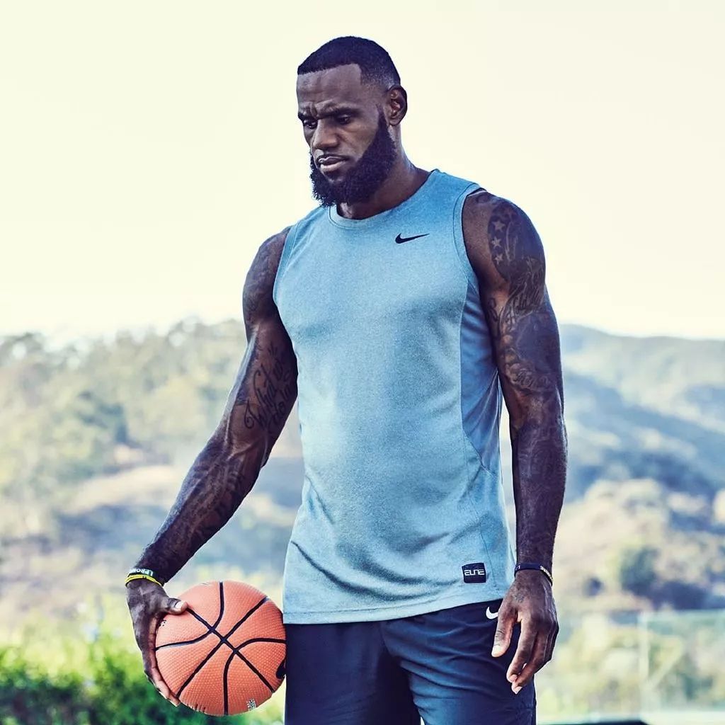 马竞最近10场对意大利球队8胜1平1负，且近12场欧冠主场11胜（马竞近10次对阵意大利球队8胜1平1负，欧冠主场12战11胜）