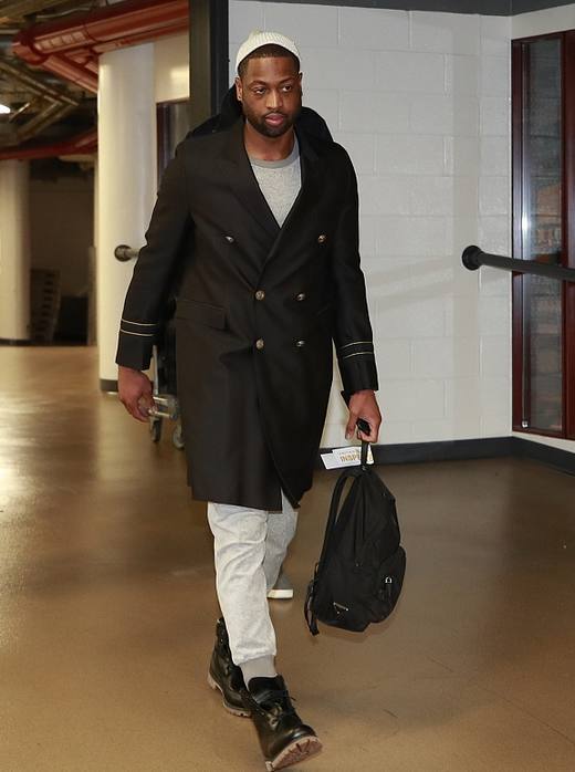 本轮欧冠最佳阵容：诺伊尔、福登、奥斯梅恩、梅里诺在列（欧冠本轮最佳阵容出炉：诺伊尔、福登、奥斯梅恩、梅里诺入选）